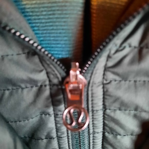 Lululemon Fleecy Keen Jacket - Picture 4 of 10